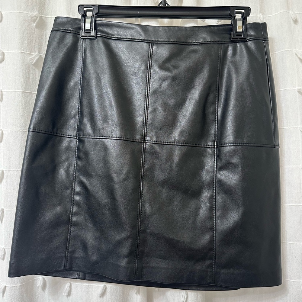 White House Black Market Black Faux Leather Pencil Skirt